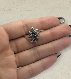 TAI 1 Anillo Tortuga con Piedras Plata 925