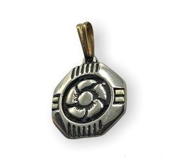 DV 257 Dije Flor Plata 925 y Oro