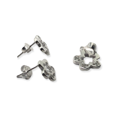 3.5 gr Conjunto Dije y Aros Flores c/ Cubics Blancos Plata Italiana - comprar online