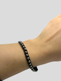 8767-1 Pulsera de Hilo Negro con Bolitas en Acero Quirúrgico - comprar online