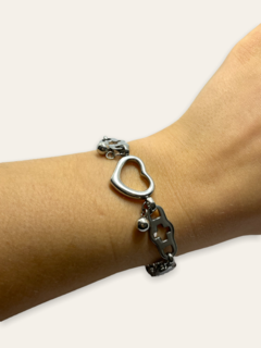8001 Pulsera Corazon y Bolitas Acero Quirúrgico - comprar online