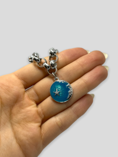 8026 Pulsera Rolo con Dije Luna Esmaltada Acero Quirúrgico en internet