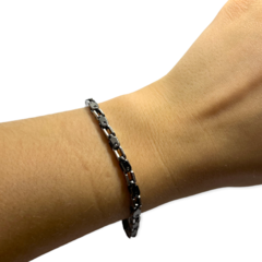 8149-G Pulsera Finita Masculina con Negro Acero Quirúrgico - comprar online