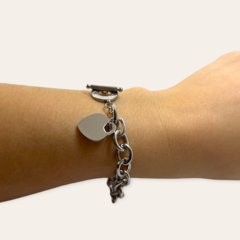 8405 Pulsera con Dije Corazon Acero Quirúrgico en internet