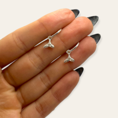 ART 2 Aro Argolla con Dije Forma Aleta Plata 925