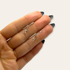 ART 2 Aro Argolla con Dije Forma Rayo Plata 925 - comprar online