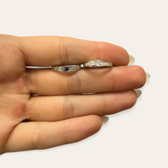 AG 315 Anillo Finito con Piedras - Variedad de colores Plata y Oro