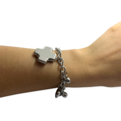 8565 Pulsera Cruz y Corazon Acero Quirúrgico - comprar online