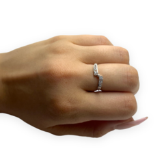 NAR 23 Anillo Piedras Blancas Plata 925