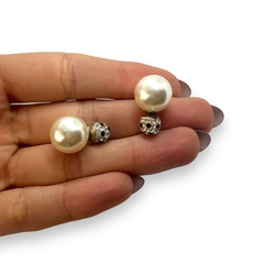 AR DIOR S/C Aros Estilo Dior Cubics Blancos y Morados con Perla Plata 925 en internet