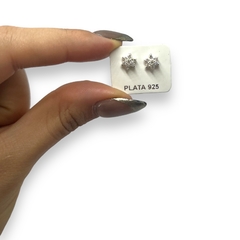 ART 95 Aros Flor con Cubics Plata 925 - comprar online