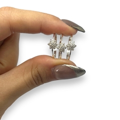 ART 94 Anillo Flor con Cubics Plata 925 en internet