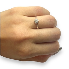 ART 94 Anillo Flor con Cubics Plata 925 - comprar online