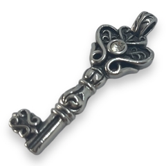 5569-BL Dije Llave con Cubic Blanco Acero Quirúrgico - comprar online