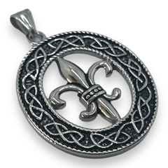 5578 Dije Flor de Liz (40mm) Acero Quirúrgico - comprar online