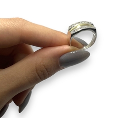 AG 337 Anillo Plata y Oro Con Cubics en internet