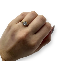 0444 Anillo Piedra Blanca Premium Acero Quirúrgico Dorado