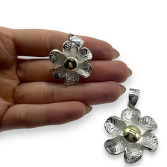DI-RU 156 Dije Flor (30 mm) Plata y Oro