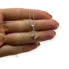 ART-145 Dije Inicial Premium Plata 925 (X UNIDAD - SIN CADENA) - comprar online