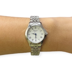 SUNDAY-D-04 Reloj Tressa Metal (Plateado - Fondo Blanco)