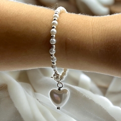 VOL-101 Pulsera Perlas de Vidrio con Corazon Colgante Inflado Acero Blanco
