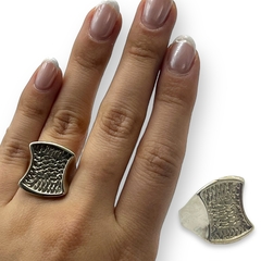 AV 694 Anillo de Diseño Rectangular Plata 925