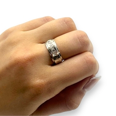 AV 781 - AMOR Y PAZ Anillo con Frase Plata 925