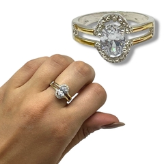 AG 375 Anillo Piedra Blanca Solitaria Plata 925 y Duble de Oro (SIN ESTUCHE) en internet