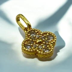 0.9 gr Dije Premium V.C (10 mm) Enchapado en Oro