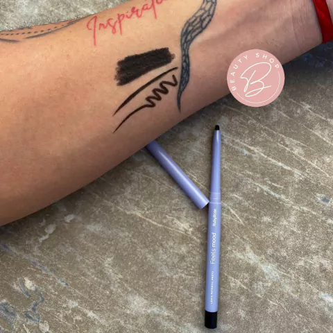 DELINEADOR RETRÁCTIL FEELS MOOD RUBY ROSE - comprar online