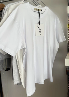 REMERAS BÁSICAS 100% ALGODÓN (7 colores) - Estate Atenta