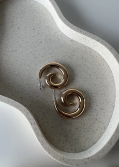 Spiral Golden Earrings (por par) - Estate Atenta
