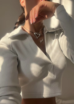 Camiseta Crop Cuello Chomba en internet