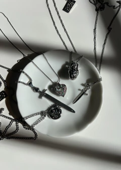 Necklace Cora Love en internet