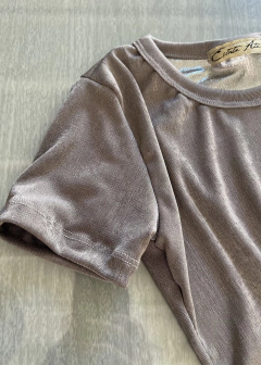 Remera Crop Visón Grey en internet