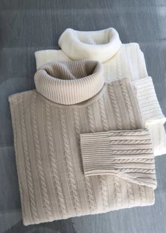 Polera High Neck Ochitos Wool