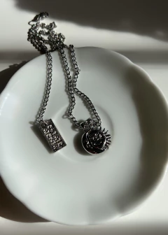 Collar Sol y Luna Plata en internet