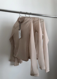 POLERA BITCH HIGH NECK en internet