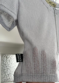 Remera Crop Nudes (punto elástico)