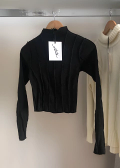 Camiseta Janelle (con costuras a tono)