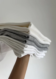 Remera Básica al Cuerpo - Estate Atenta