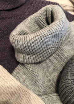 Polera Punto Elástico Essential High Neck (11 colores) - comprar online