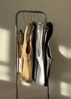 Imagen de Basic Top Musculosa - Punto Morley (+ 11 colores)