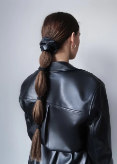 Scrunchie Leather