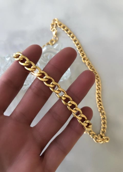 Choker Golden Lovers en internet