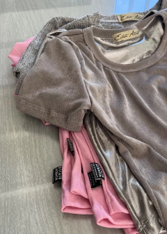 Remera Crop Visón Grey - Estate Atenta