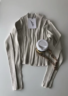 Camiseta Janelle (con costuras a tono)