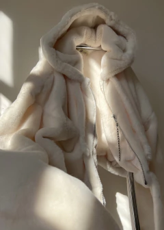 Campera Hoodie Crop Skin - comprar online