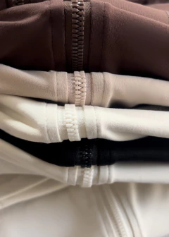 Campera Sport Skin Larga Primera piel - Estate Atenta