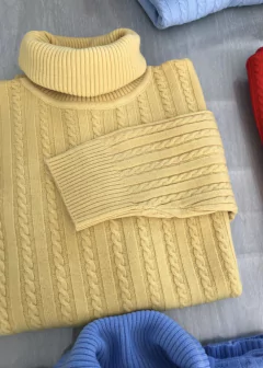 Polera High Neck Ochitos Wool - Estate Atenta